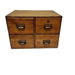 Archivador de cajones vintage de madera CERRADO